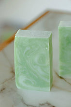 No Tox Life - Moisturizing Vegan Body Wash - Aloe & Coconut Milk - No Tox Life