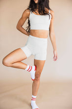 Pilates Honey - Rosso Vintage Short Crew Grip Sock: S/M